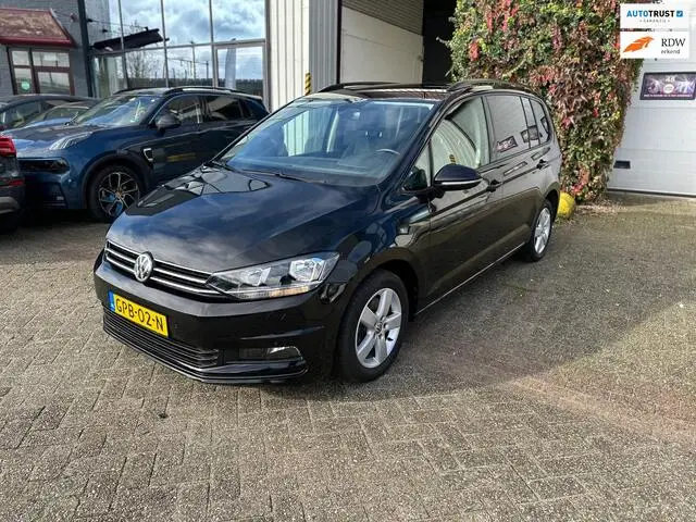 Photo 1 : Volkswagen Touran 2018 Petrol