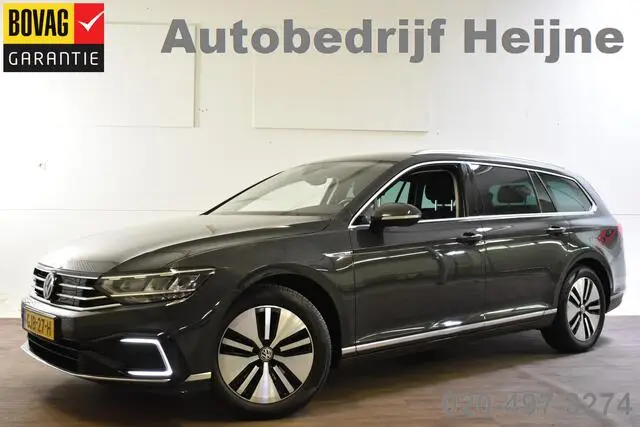 Photo 1 : Volkswagen Passat 2020 Hybrid