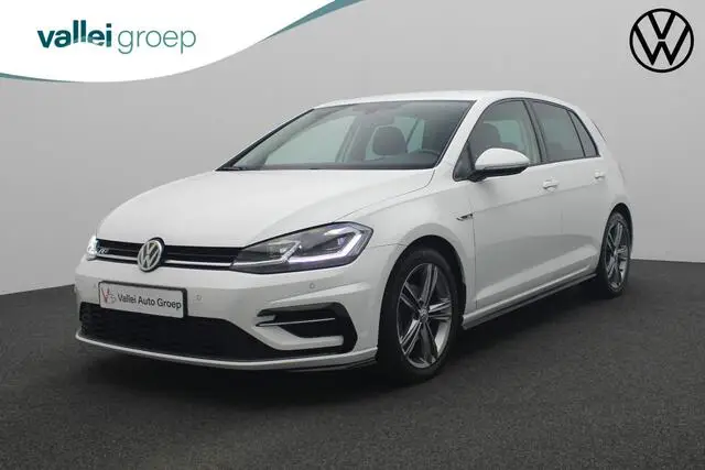 Photo 1 : Volkswagen Golf 2017 Petrol