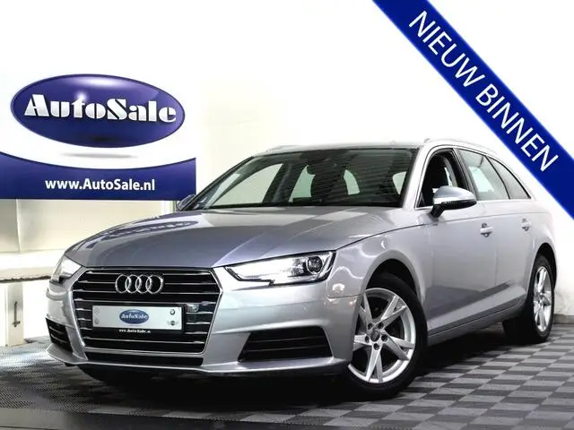 Photo 1 : Audi A4 2016 Petrol