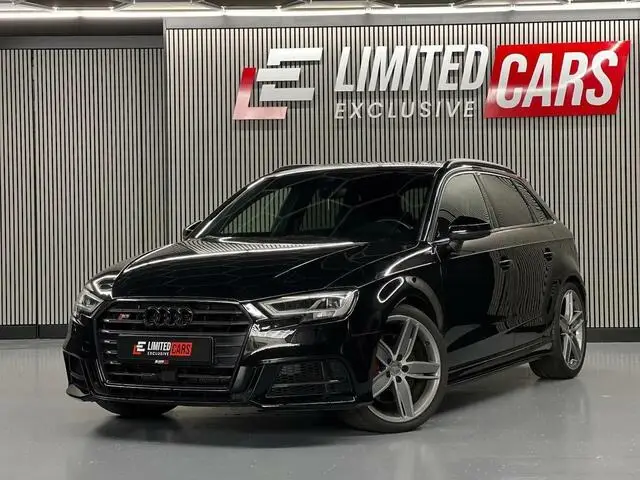 Photo 1 : Audi S3 2019 Petrol