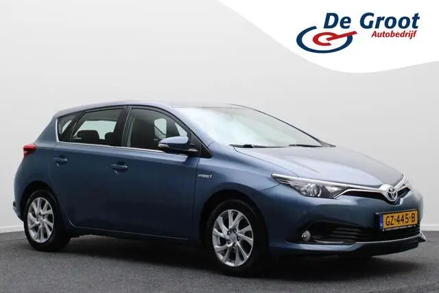 Photo 1 : Toyota Auris 2015 Hybrid