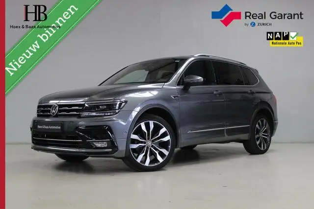 Photo 1 : Volkswagen Tiguan 2020 Essence