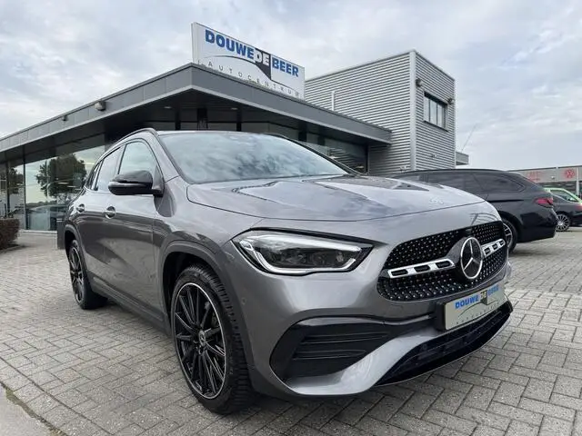 Photo 1 : Mercedes-benz Classe Gla 2022 Hybride