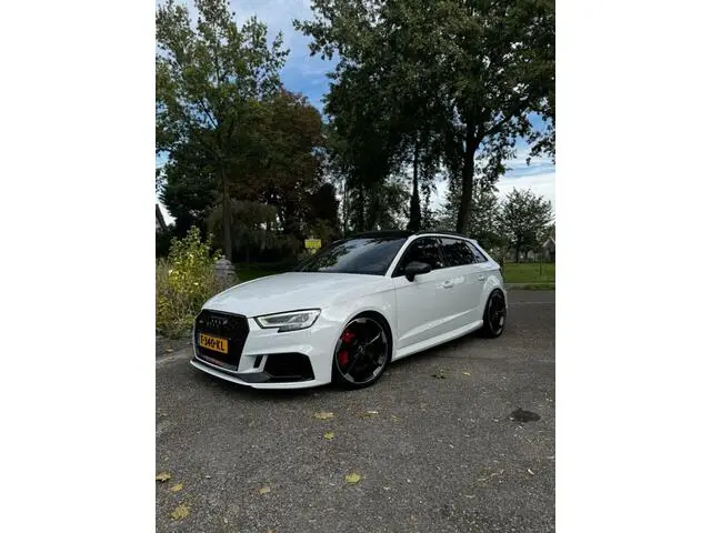 Photo 1 : Audi Rs3 2017 Essence