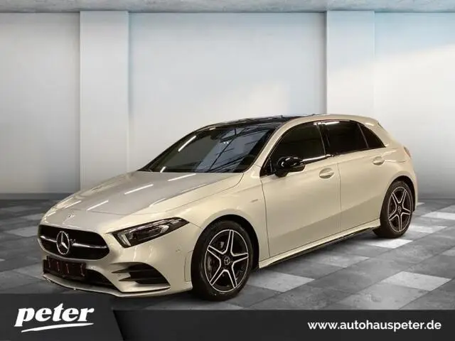 Photo 1 : Mercedes-benz Classe A 2022 Essence