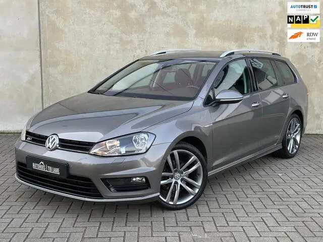 Photo 1 : Volkswagen Golf 2015 Essence