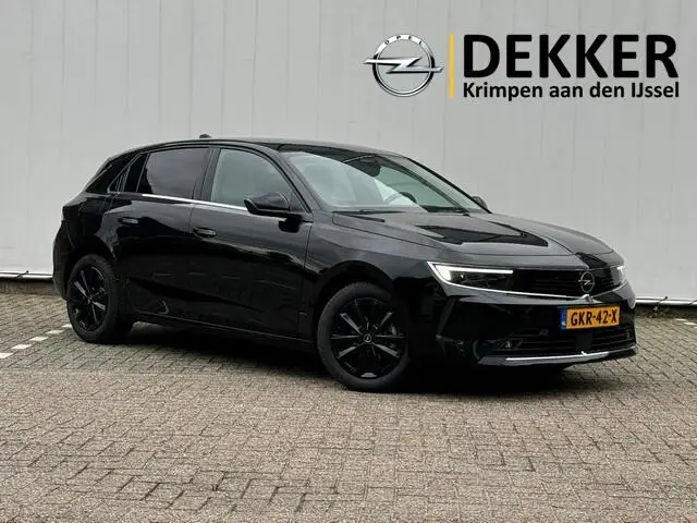 Photo 1 : Opel Astra 2023 Essence