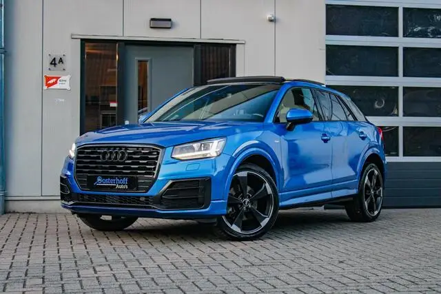 Photo 1 : Audi Q2 2018 Petrol