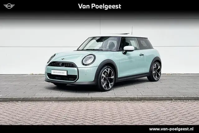 Photo 1 : Mini Cooper 2024 Petrol