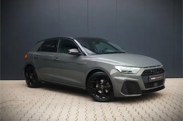 Photo 1 : Audi A1 2019 Petrol