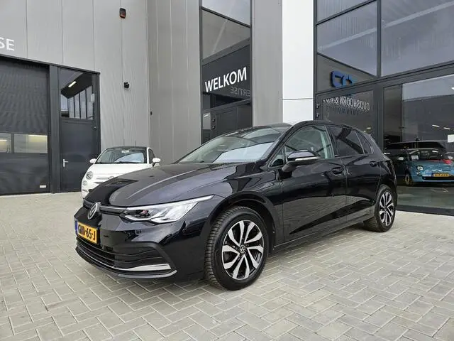 Photo 1 : Volkswagen Golf 2021 Petrol