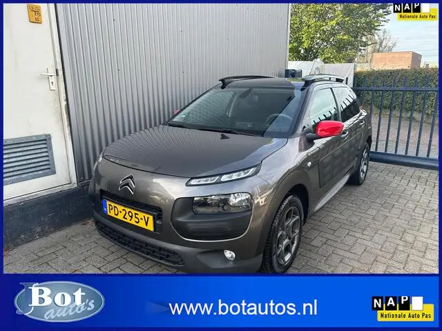 Photo 1 : Citroen C4 2017 Essence