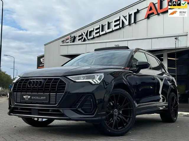 Photo 1 : Audi Q3 2019 Petrol