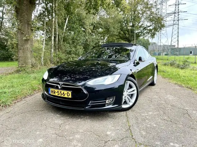 Photo 1 : Tesla Model S 2015 Électrique