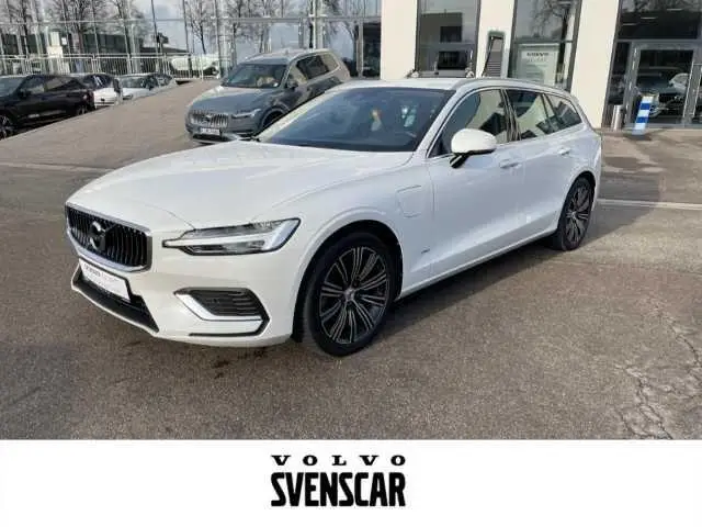 Photo 1 : Volvo V60 2020 Électrique