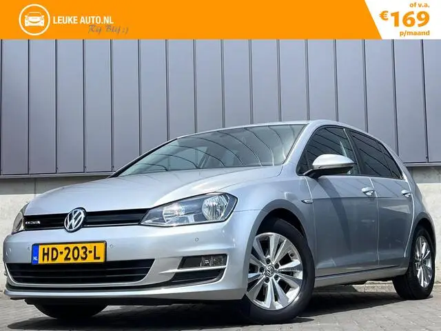 Photo 1 : Volkswagen Golf 2015 Essence