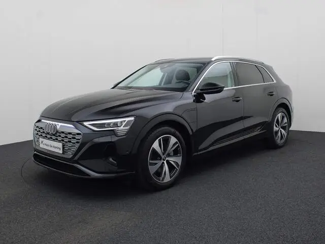 Photo 1 : Audi Q8 2024 Électrique