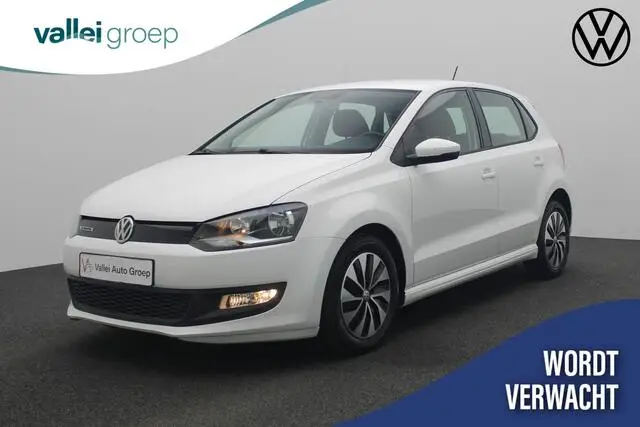 Photo 1 : Volkswagen Polo 2017 Petrol