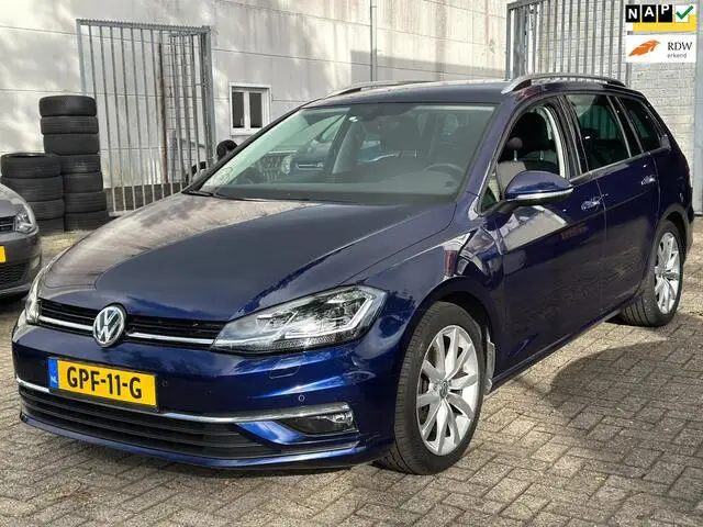 Photo 1 : Volkswagen Golf 2018 Petrol