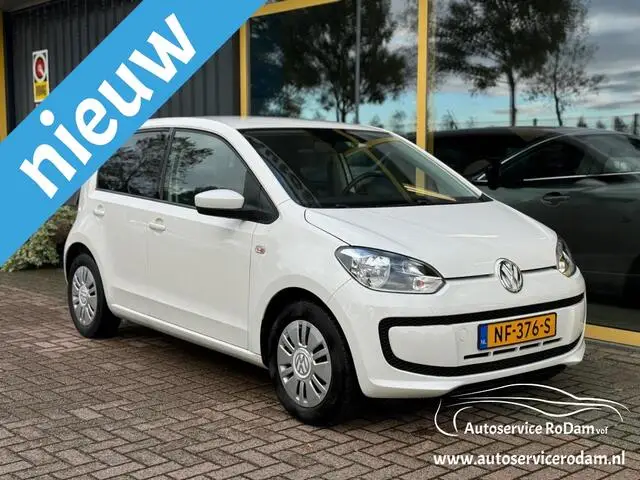 Photo 1 : Volkswagen Up! 2015 Petrol