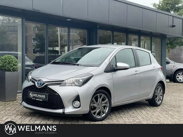 Photo 1 : Toyota Yaris 2017 Hybrid