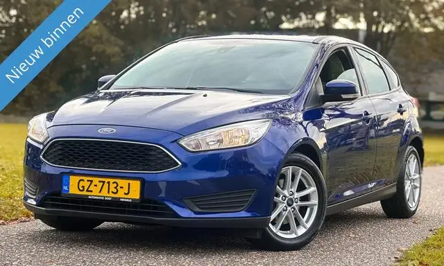 Photo 1 : Ford Focus 2015 Petrol