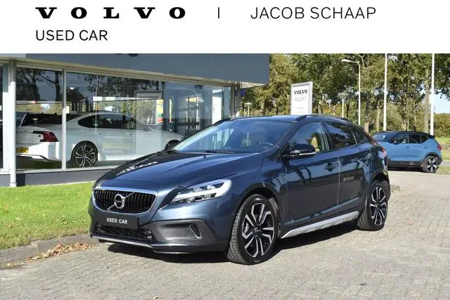 Photo 1 : Volvo V40 2019 Essence