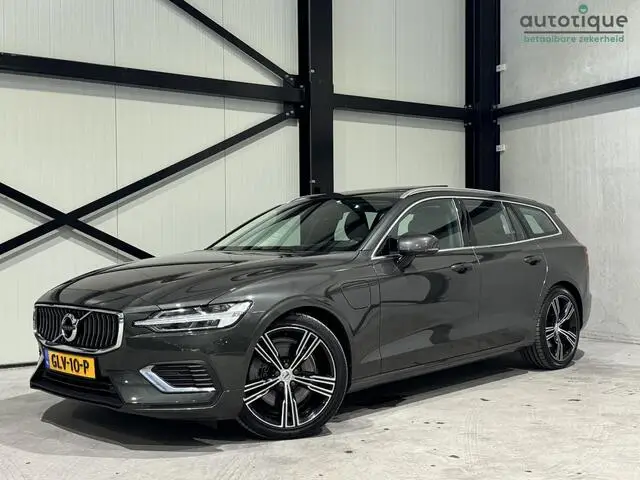 Photo 1 : Volvo V60 2019 Hybrid