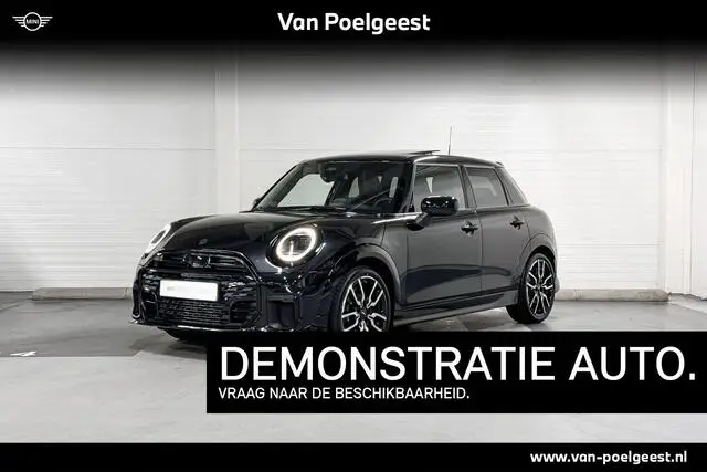 Photo 1 : Mini Cooper 2024 Petrol