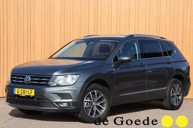 Photo 1 : Volkswagen Tiguan 2019 Essence