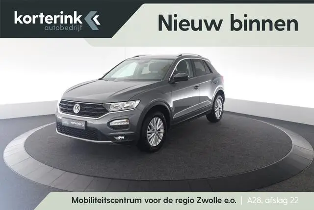 Photo 1 : Volkswagen T-roc 2020 Petrol