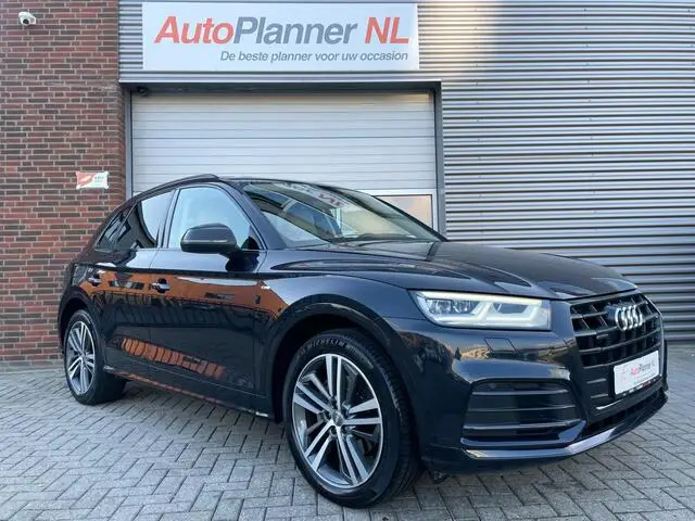 Photo 1 : Audi Q5 2018 Essence