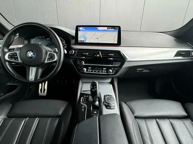 Photo 1 : Bmw Serie 5 2021 Hybrid