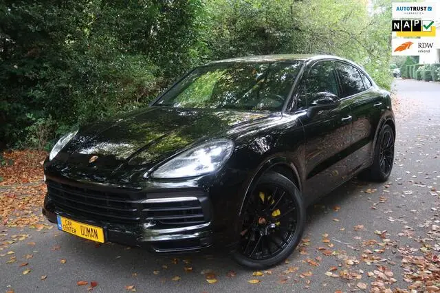 Photo 1 : Porsche Cayenne 2019 Essence