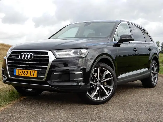 Photo 1 : Audi Q7 2017 Diesel