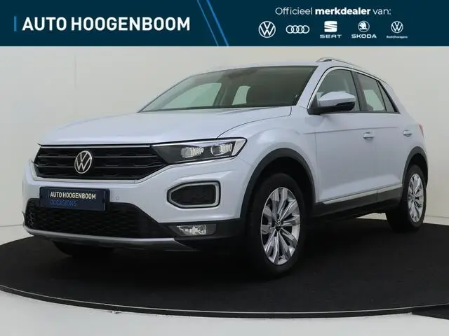 Photo 1 : Volkswagen T-roc 2021 Essence