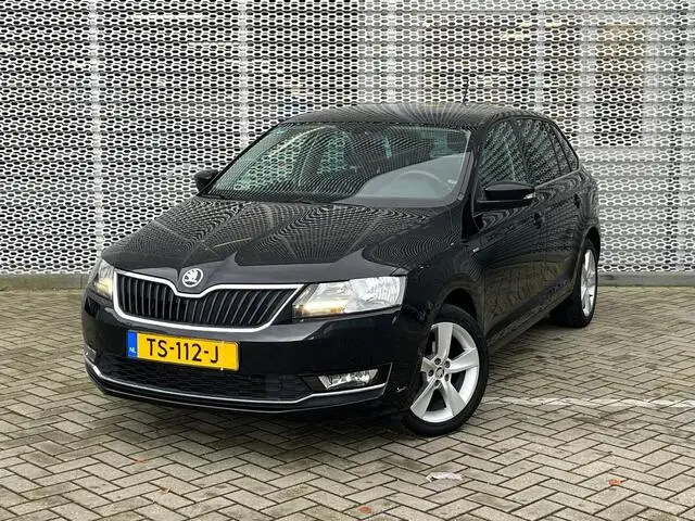 Photo 1 : Skoda Rapid 2018 Essence