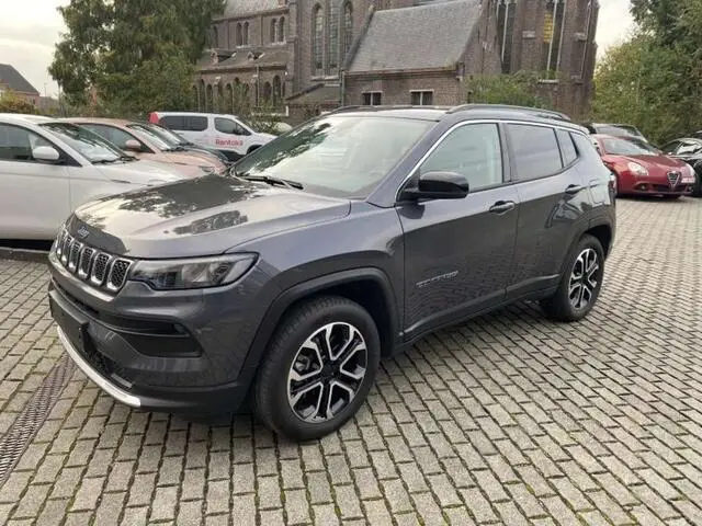 Photo 1 : Jeep Compass 2022 Essence