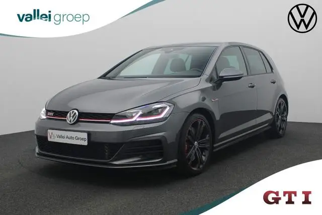 Photo 1 : Volkswagen Golf 2019 Petrol