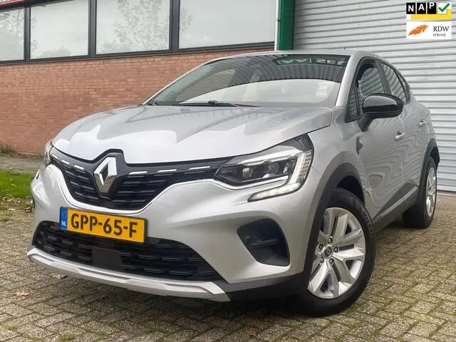 Photo 1 : Renault Captur 2021 Petrol