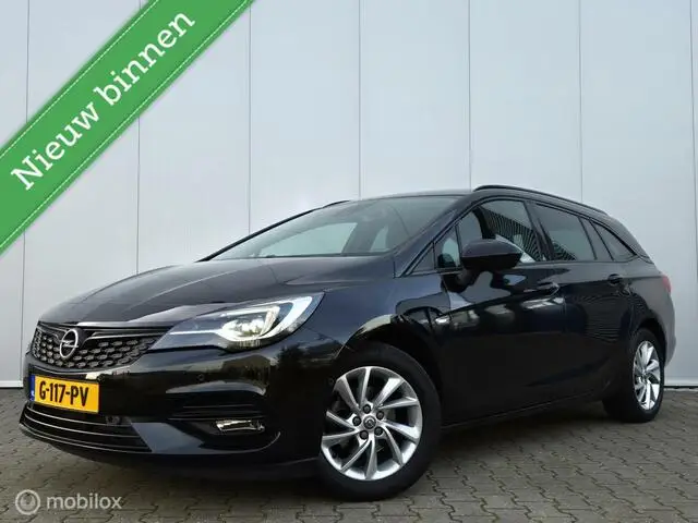 Photo 1 : Opel Astra 2019 Petrol