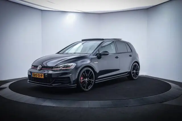 Photo 1 : Volkswagen Golf 2019 Essence