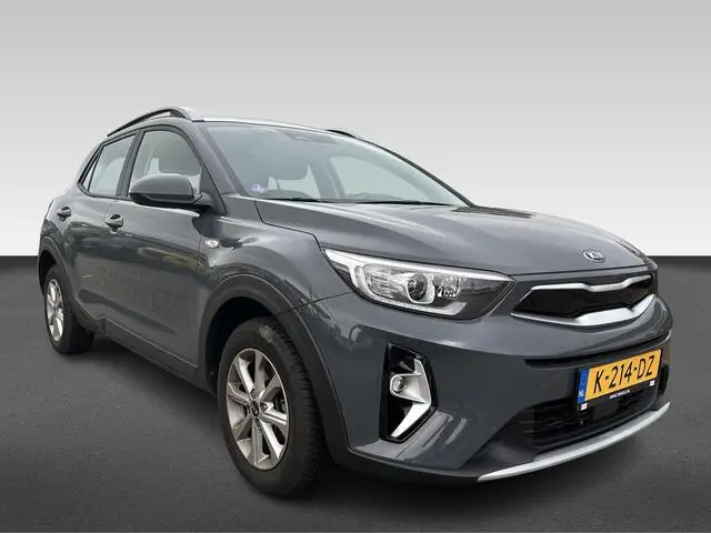 Photo 1 : Kia Stonic 2021 Hybrid