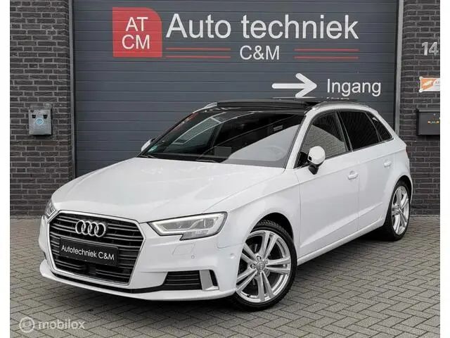 Photo 1 : Audi A3 2017 Essence