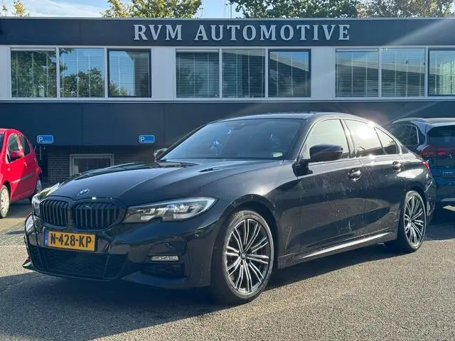 Photo 1 : Bmw Serie 3 2019 Petrol