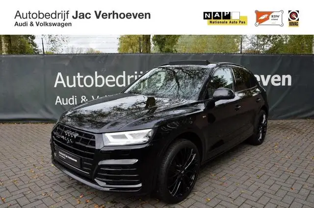 Photo 1 : Audi Q5 2020 Hybride