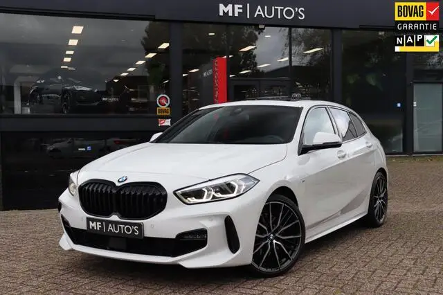 Photo 1 : Bmw Serie 1 2019 Petrol