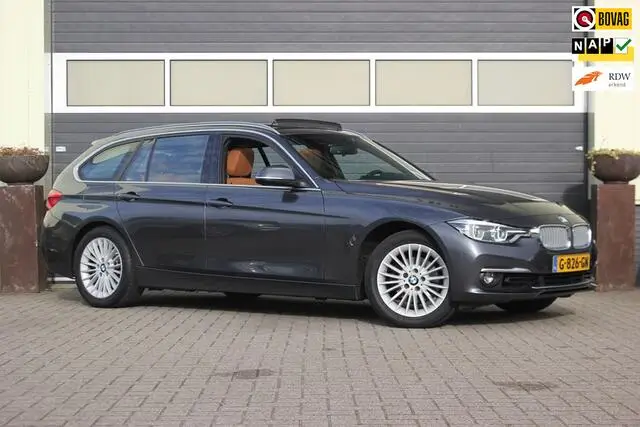 Photo 1 : Bmw Serie 3 2019 Petrol