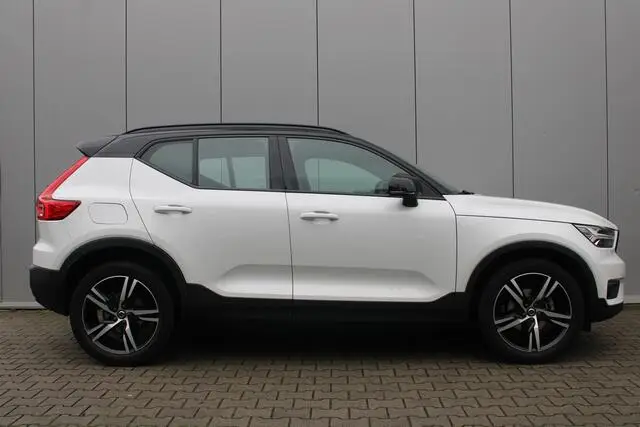 Photo 1 : Volvo Xc40 2021 Petrol